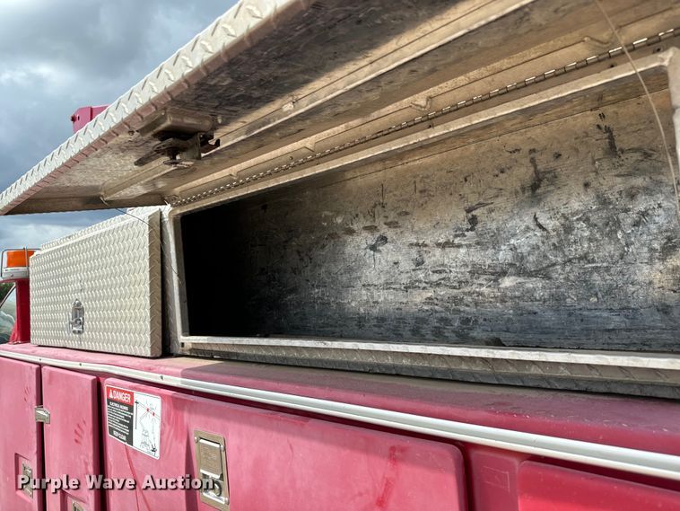 image for item NU9866 2009 Ford F550 Super Duty XL SuperCab bucket truck 