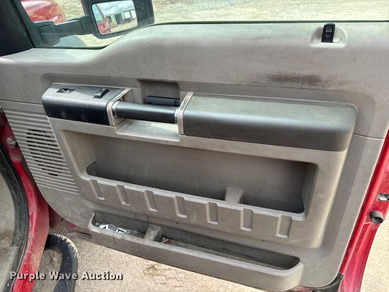 image for item NU9866 2009 Ford F550 Super Duty XL SuperCab bucket truck 