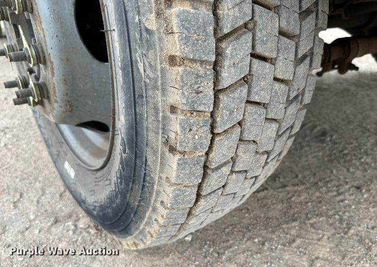 image for item NU9866 2009 Ford F550 Super Duty XL SuperCab bucket truck 