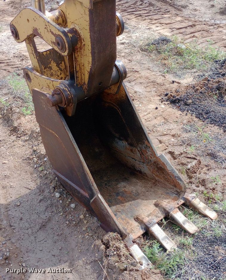 image for item NU9867 1994 Caterpillar  416B backhoe