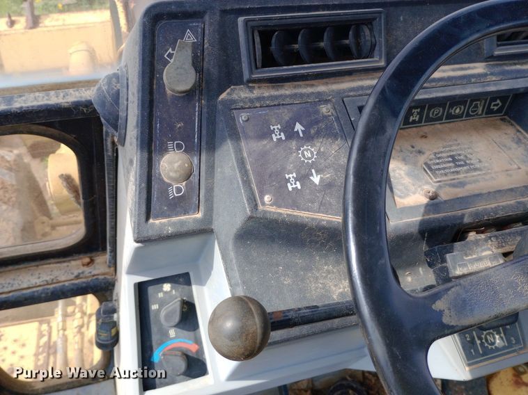 image for item NU9867 1994 Caterpillar  416B backhoe