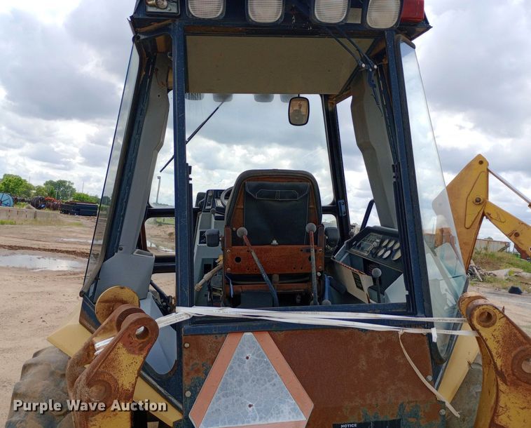 image for item NU9868 1995 Caterpillar 416B backhoe