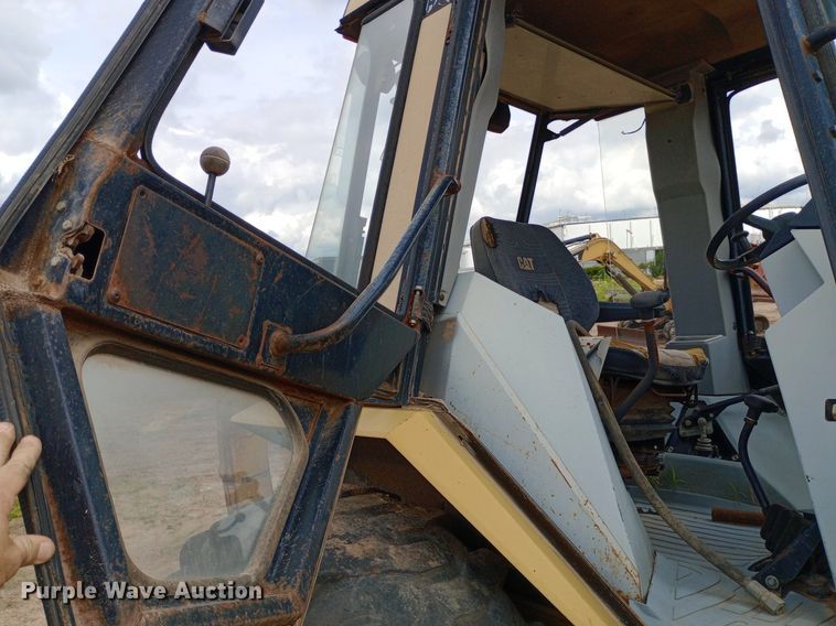 image for item NU9868 1995 Caterpillar 416B backhoe