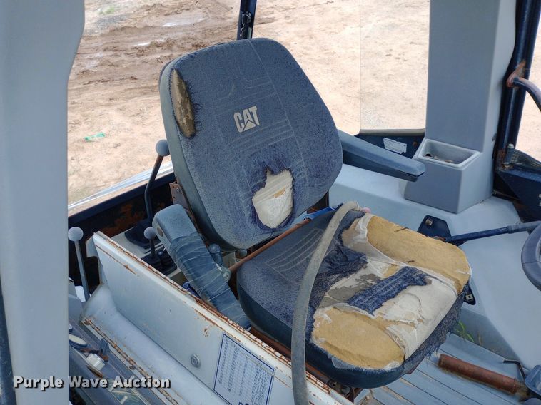 image for item NU9868 1995 Caterpillar 416B backhoe