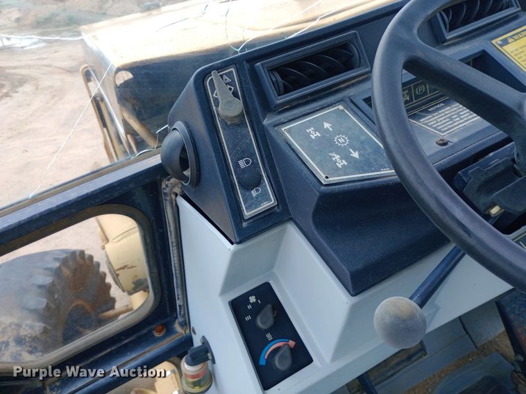 image for item NU9868 1995 Caterpillar 416B backhoe