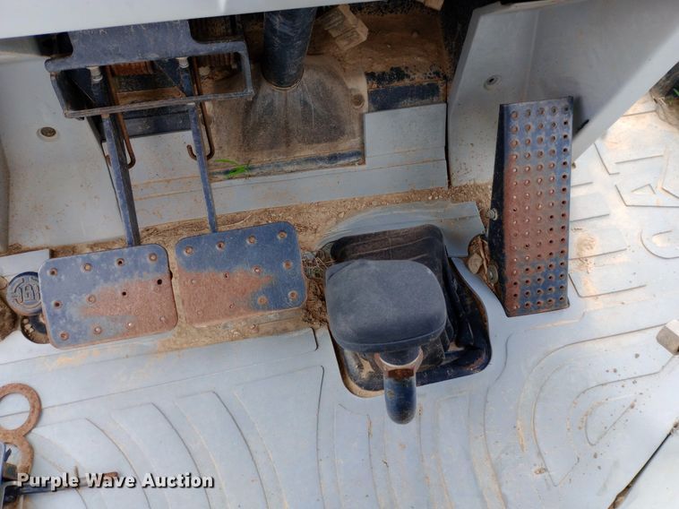 image for item NU9868 1995 Caterpillar 416B backhoe