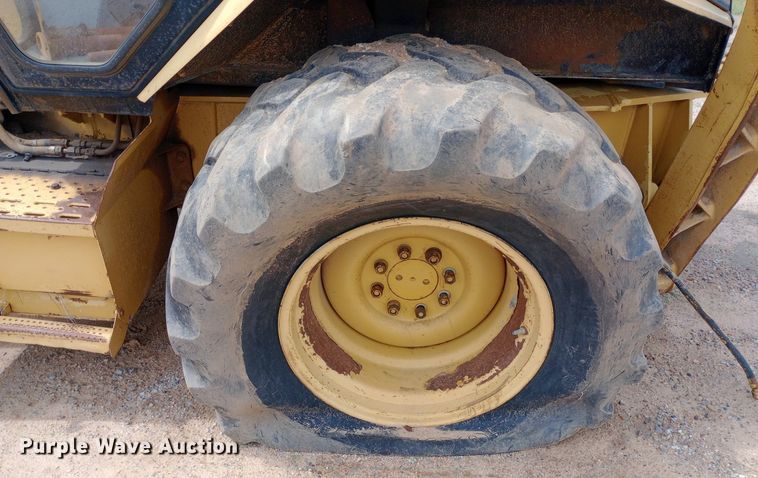 image for item NU9868 1995 Caterpillar 416B backhoe