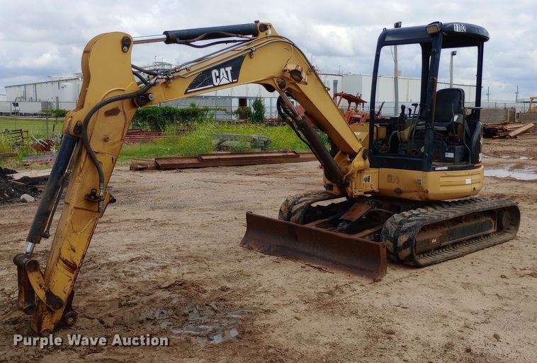 image for item NU9870 2004 Caterpillar  305C CR mini excavator