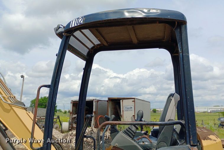 image for item NU9870 2004 Caterpillar  305C CR mini excavator