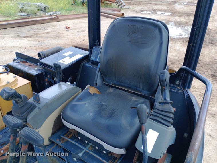 image for item NU9870 2004 Caterpillar  305C CR mini excavator