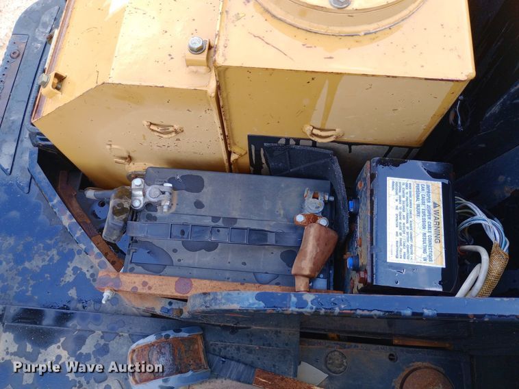 image for item NU9870 2004 Caterpillar  305C CR mini excavator