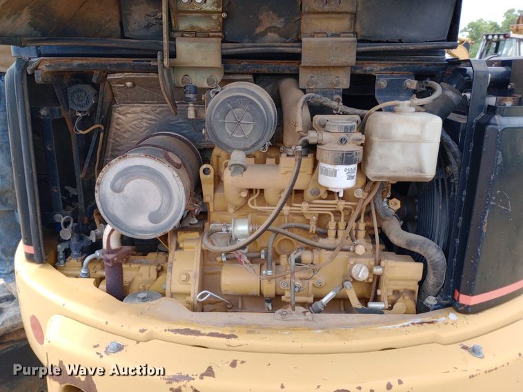 image for item NU9870 2004 Caterpillar  305C CR mini excavator