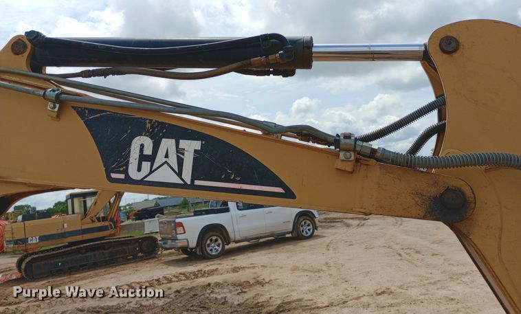 image for item NU9870 2004 Caterpillar  305C CR mini excavator