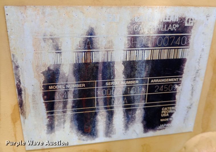 image for item NU9870 2004 Caterpillar  305C CR mini excavator