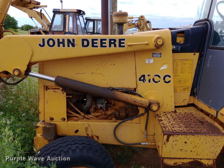 image for item NU9873 1989 John Deere 410C backhoe