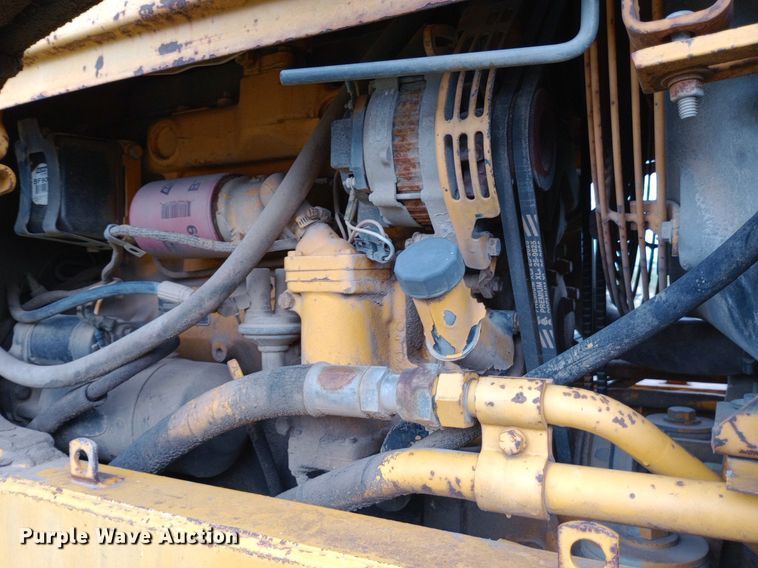 image for item NU9873 1989 John Deere 410C backhoe