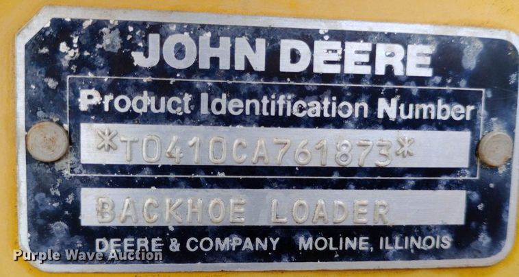 image for item NU9873 1989 John Deere 410C backhoe