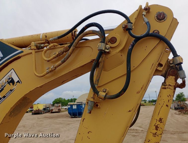 image for item NU9874 1997 Caterpillar  416C backhoe