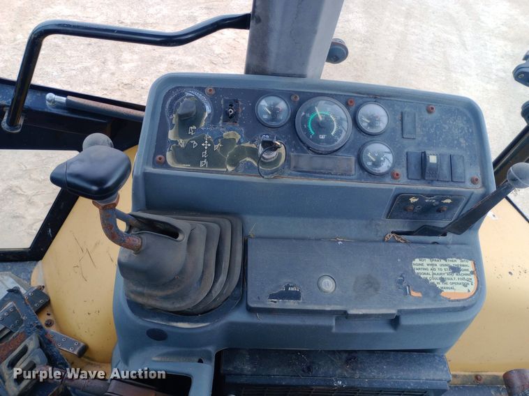 image for item NU9874 1997 Caterpillar  416C backhoe