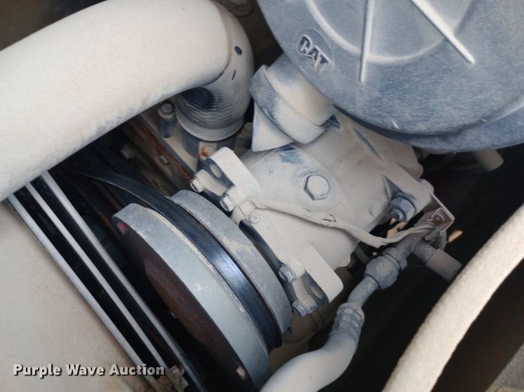 image for item NU9874 1997 Caterpillar  416C backhoe