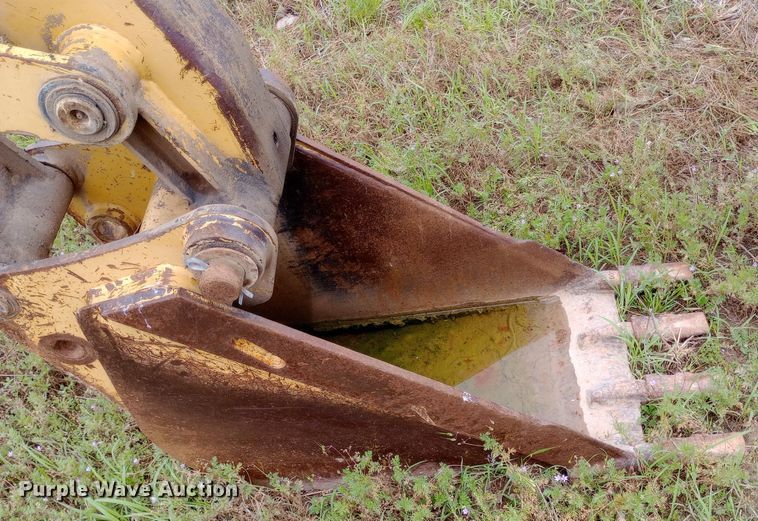 image for item NU9876 1996 Caterpillar  416C backhoe