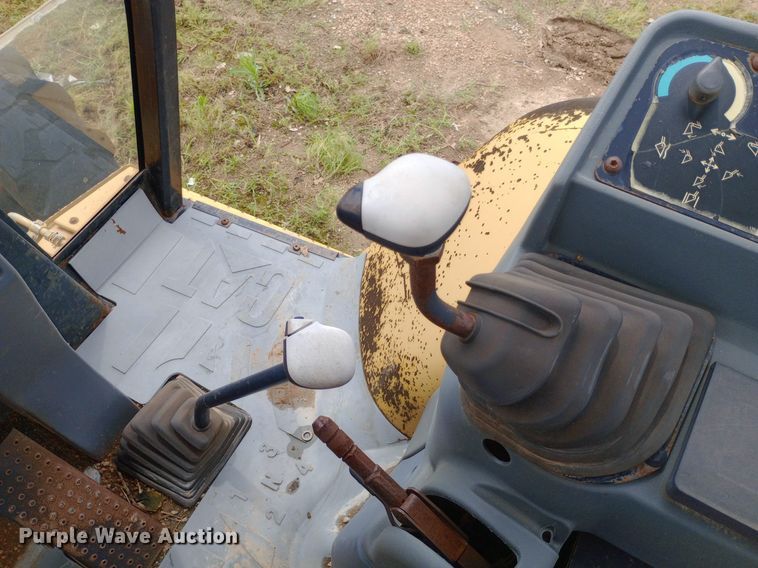 image for item NU9876 1996 Caterpillar  416C backhoe