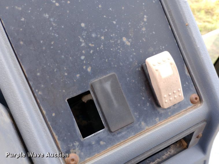 image for item NU9876 1996 Caterpillar  416C backhoe