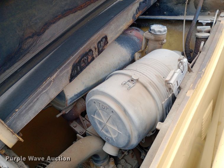 image for item NU9876 1996 Caterpillar  416C backhoe