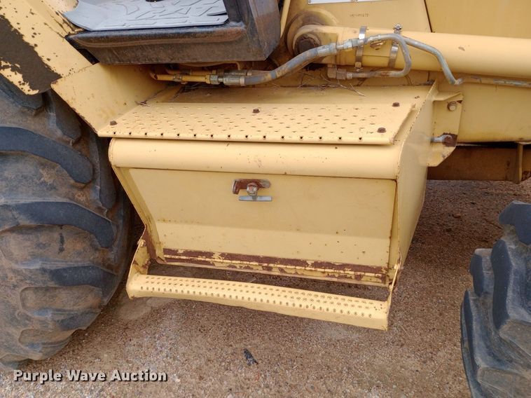 image for item NU9877 1998 Caterpillar  416C backhoe