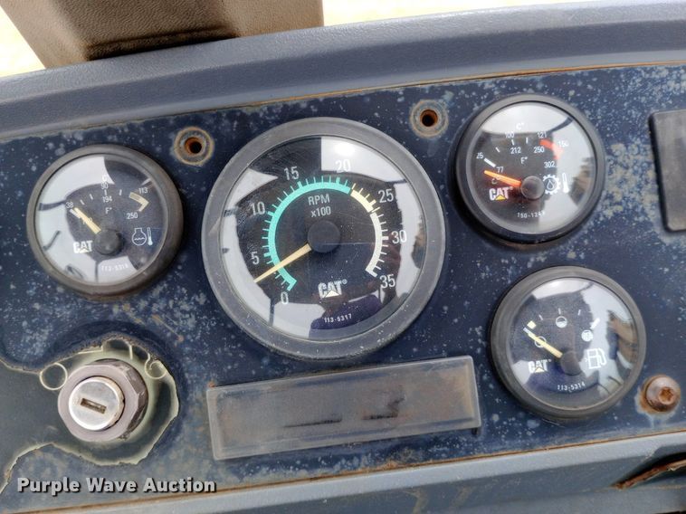 image for item NU9877 1998 Caterpillar  416C backhoe