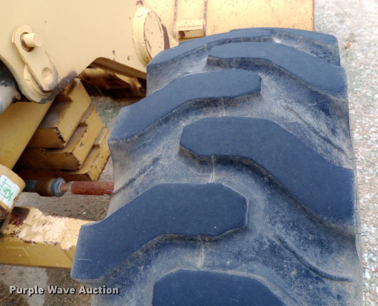 image for item NU9877 1998 Caterpillar  416C backhoe