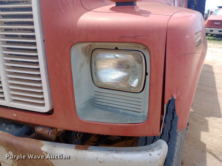 image for item NU9878 1990 GMC Topkick C6500 dump truck