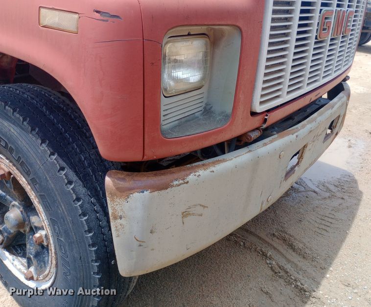 image for item NU9878 1990 GMC Topkick C6500 dump truck