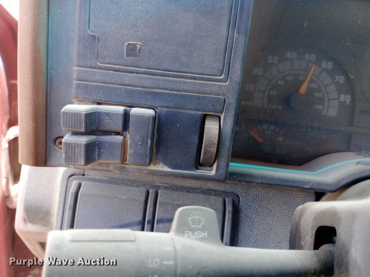 image for item NU9878 1990 GMC Topkick C6500 dump truck