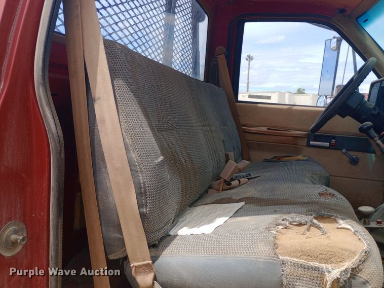 image for item NU9878 1990 GMC Topkick C6500 dump truck