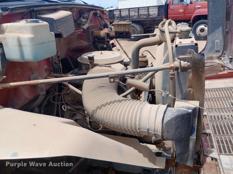 image for item NU9878 1990 GMC Topkick C6500 dump truck