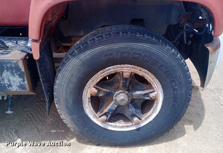 image for item NU9878 1990 GMC Topkick C6500 dump truck