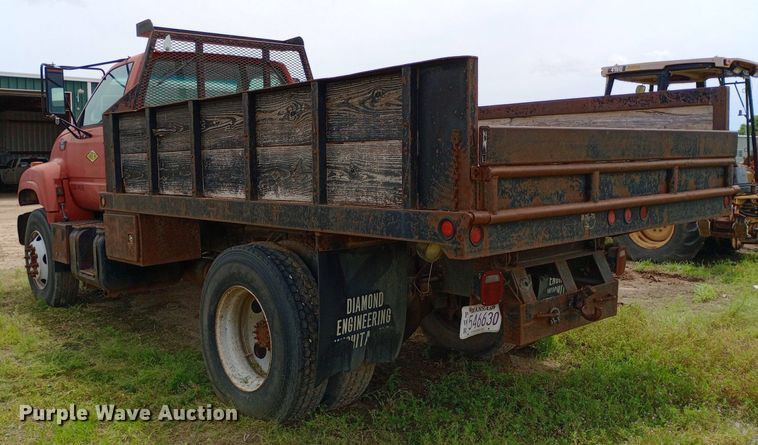 image for item NU9879 1997 GMC C7500 dump truck