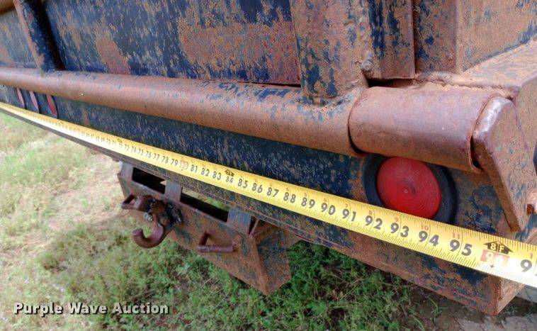 image for item NU9879 1997 GMC C7500 dump truck