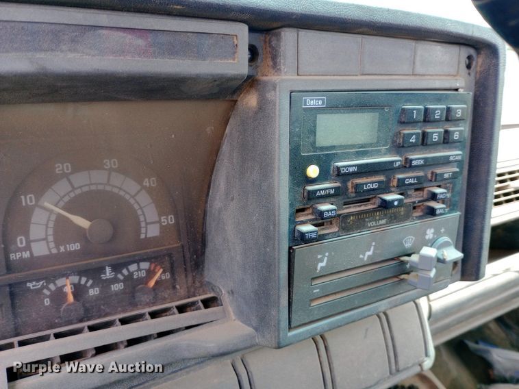 image for item NU9879 1997 GMC C7500 dump truck