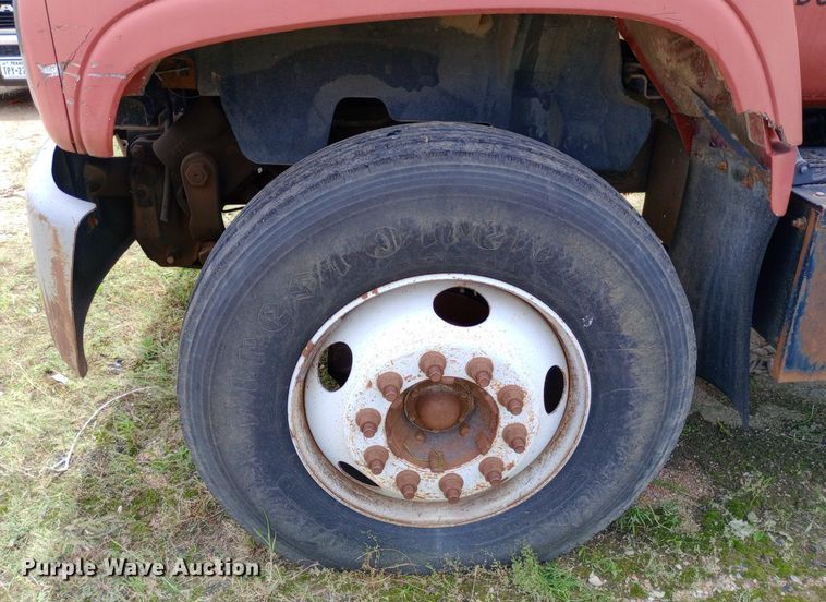 image for item NU9879 1997 GMC C7500 dump truck