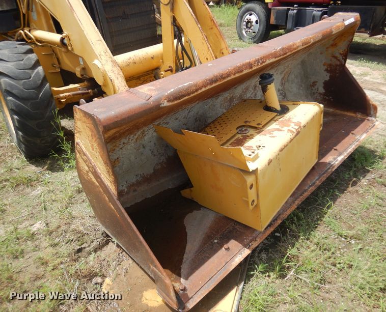 image for item NU9881 1996 Caterpillar  416C backhoe