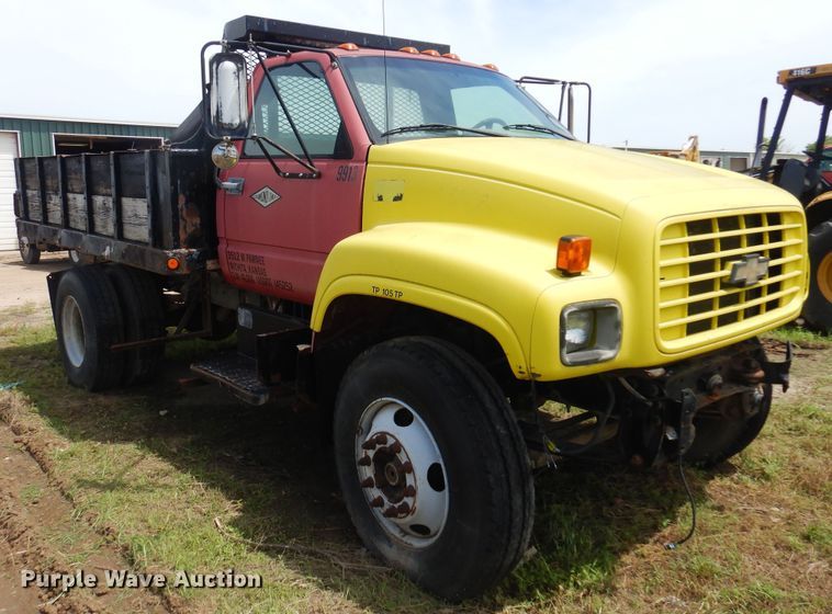 image for item NU9883 2000 GMC C7500 dump truck