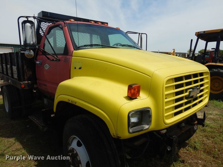 image for item NU9883 2000 GMC C7500 dump truck