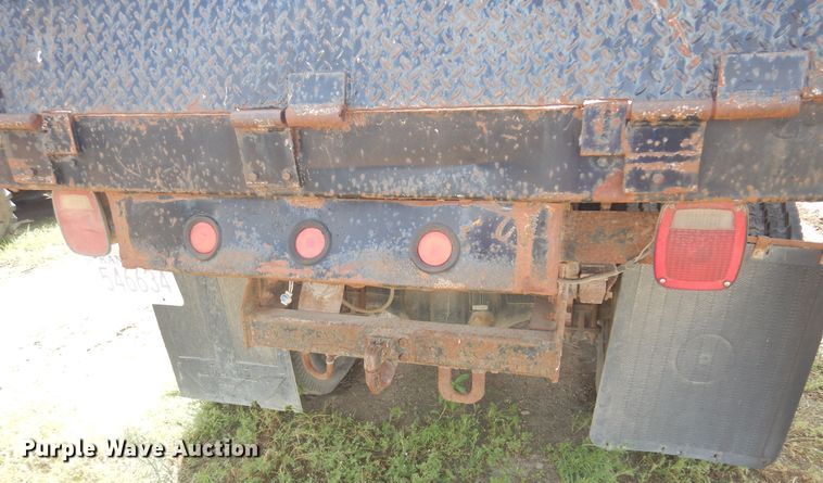 image for item NU9883 2000 GMC C7500 dump truck
