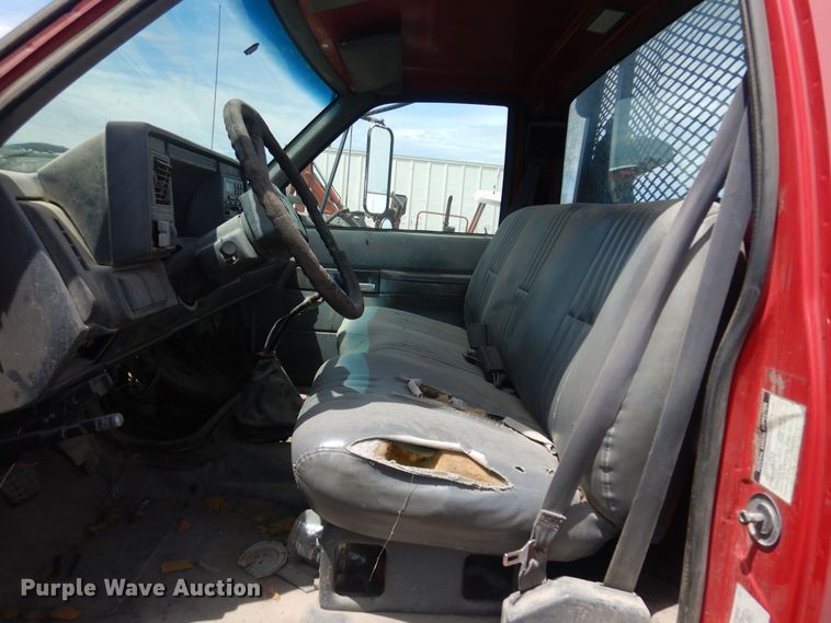 image for item NU9883 2000 GMC C7500 dump truck