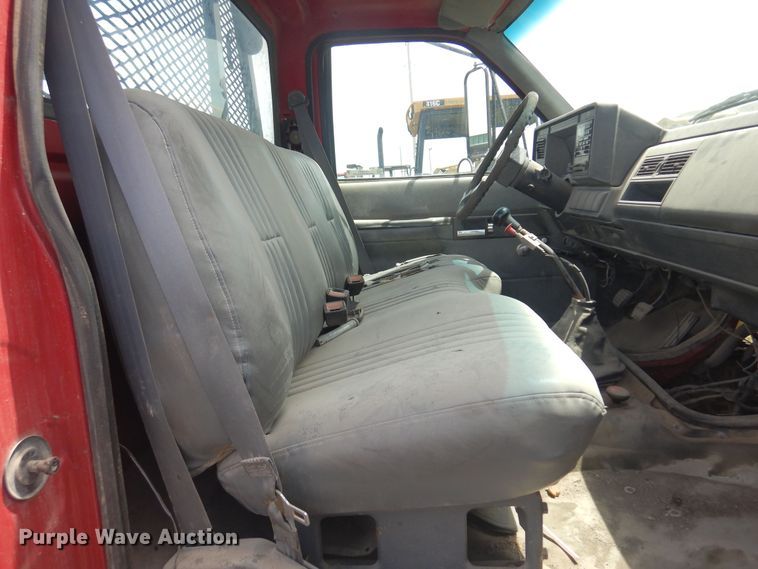 image for item NU9883 2000 GMC C7500 dump truck