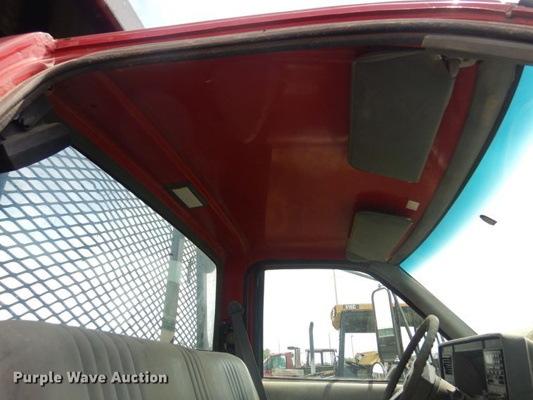 image for item NU9883 2000 GMC C7500 dump truck