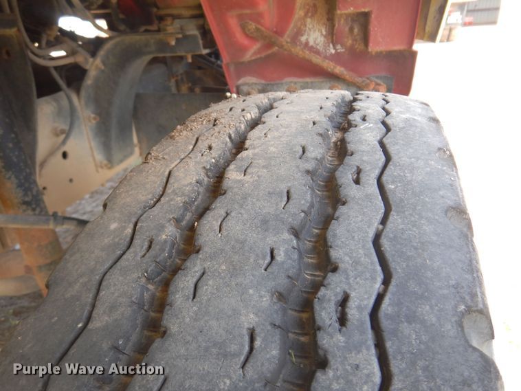 image for item NU9883 2000 GMC C7500 dump truck