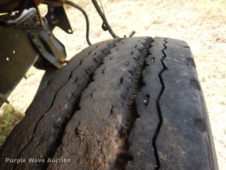 image for item NU9883 2000 GMC C7500 dump truck